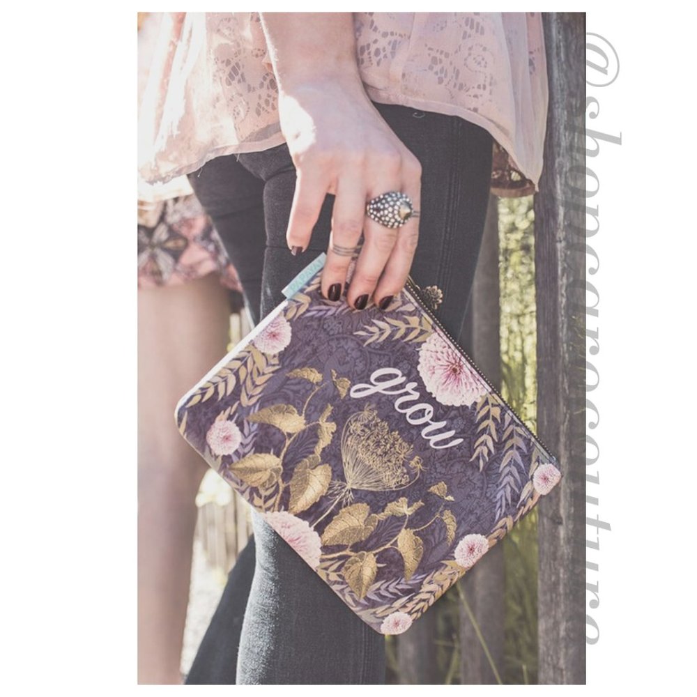 “Grow" Pocket Clutch